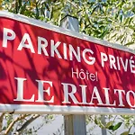 ホテル Logis Hotel- Restaurant Le Rialto