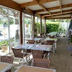 Logis Hotel- Restaurant Le Rialto Hotel
