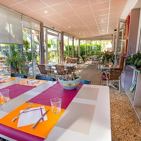 Logis Hotel- Restaurant Le Rialto 2*
