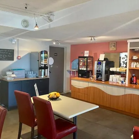 Logis Hotel- Restaurant Le Rialto 2* 勒斯奎斯特勒