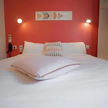 Logis Hotel- Restaurant Le Rialto 2* 勒斯奎斯特勒