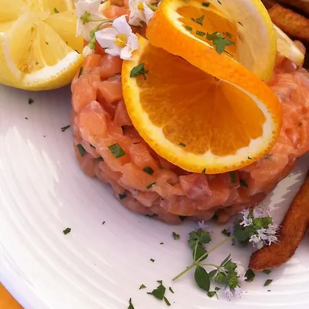 Logis Hotel- Restaurant Le Rialto 酒店 勒斯奎斯特勒